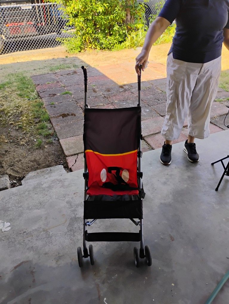 Stroller For A Baby And Good Condition Like Brand New