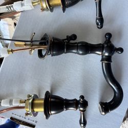 Bronze Bathroom Fixtures