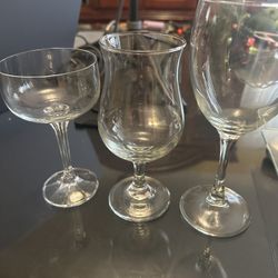 Glass Drinking Set – Assorted Stemware (3 Pieces)