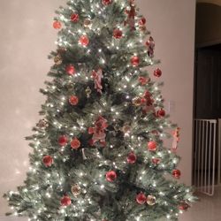 Xmas Tree 7.5ft With Led Lights