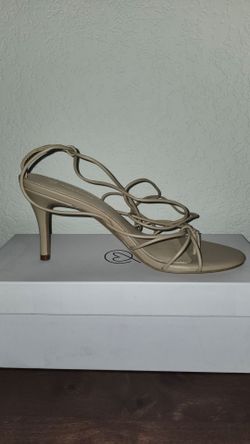 EVERYTHING FOR $20!! Like-New Footwear Collection (Sizes 8–9) – Worn Once!