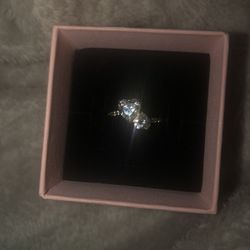Double Heart Sparkling Ring