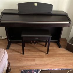 Clavinova CLP-130 CLP-120 Piano