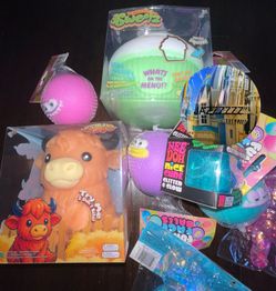 Squeezee Sweets Squishy Cupcake  Stress Ball
