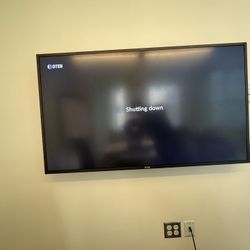 4K 65” TV