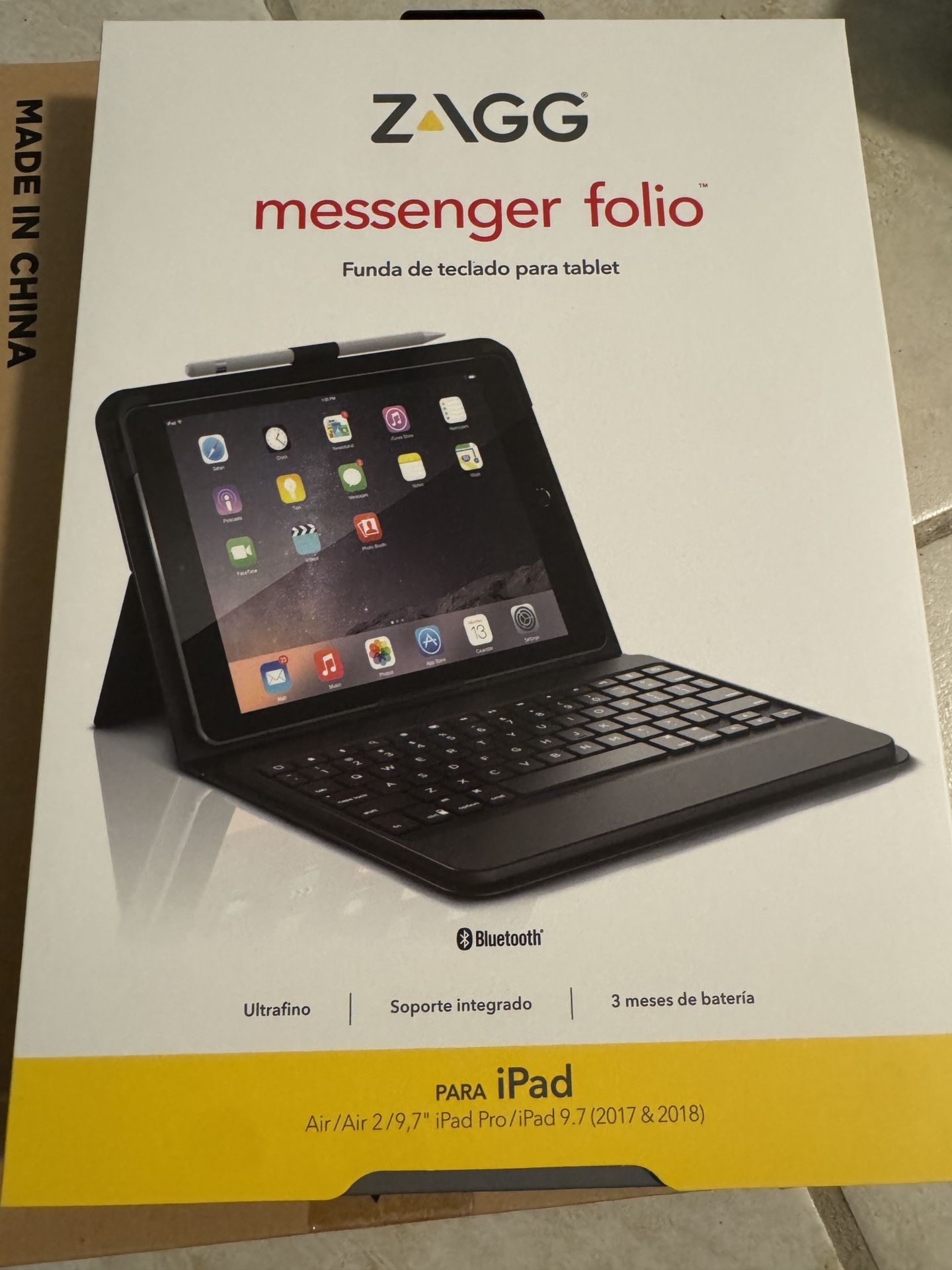 Zagg Case/Keyboard for 9.7 i pad and i pad pro