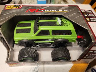 Rc truck with radio remote control
