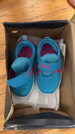 Baby shoes size 7