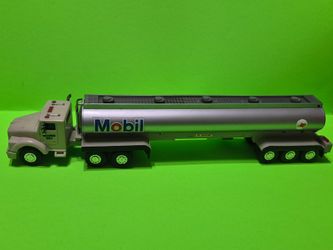 Mobile delivery truck model