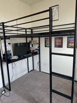 Full size loft bed with desk