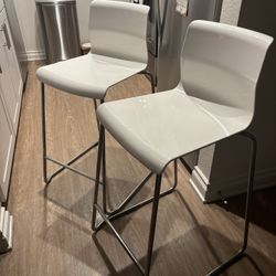 2 Barstools 