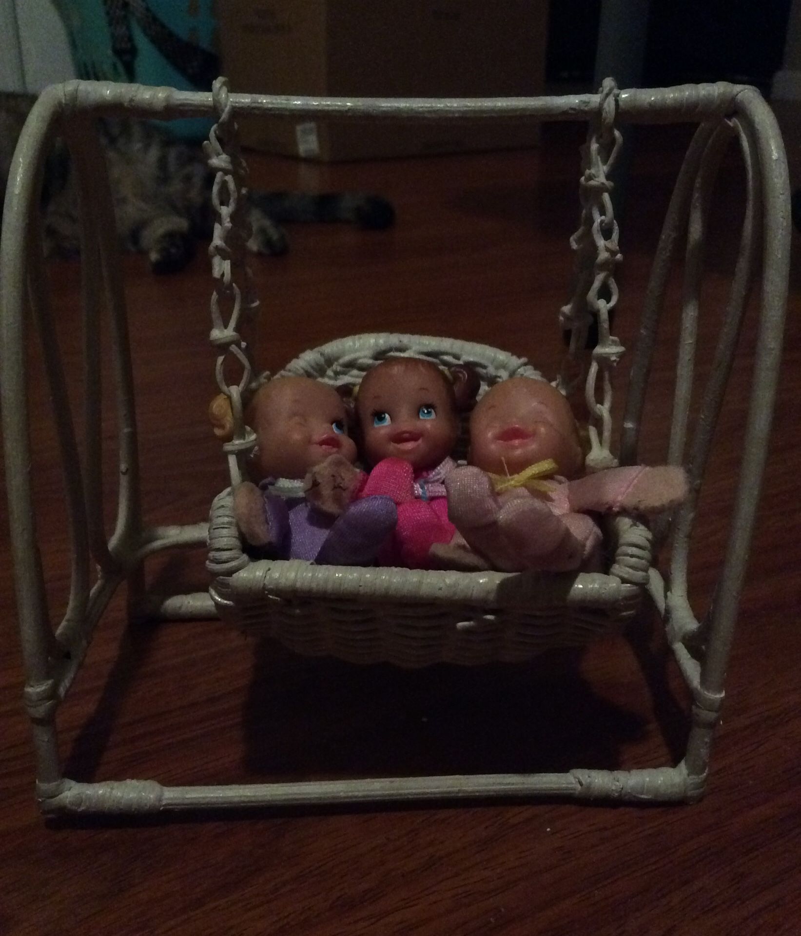 Wicker swing& e Tumblelina babies