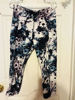 New condition $3 each Floral Print Cropped Athletic Leggings