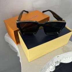 Lv Shades 