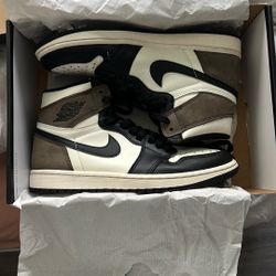Jordan 1 Retro High Dark Mocha