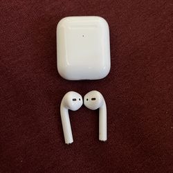 Used AirPods 2 w/ Charging Case
