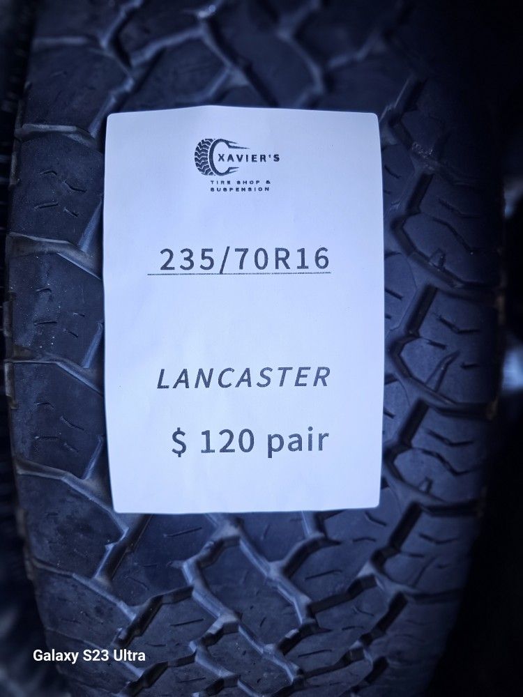 Pair of used tires Lancaster 235/70R16