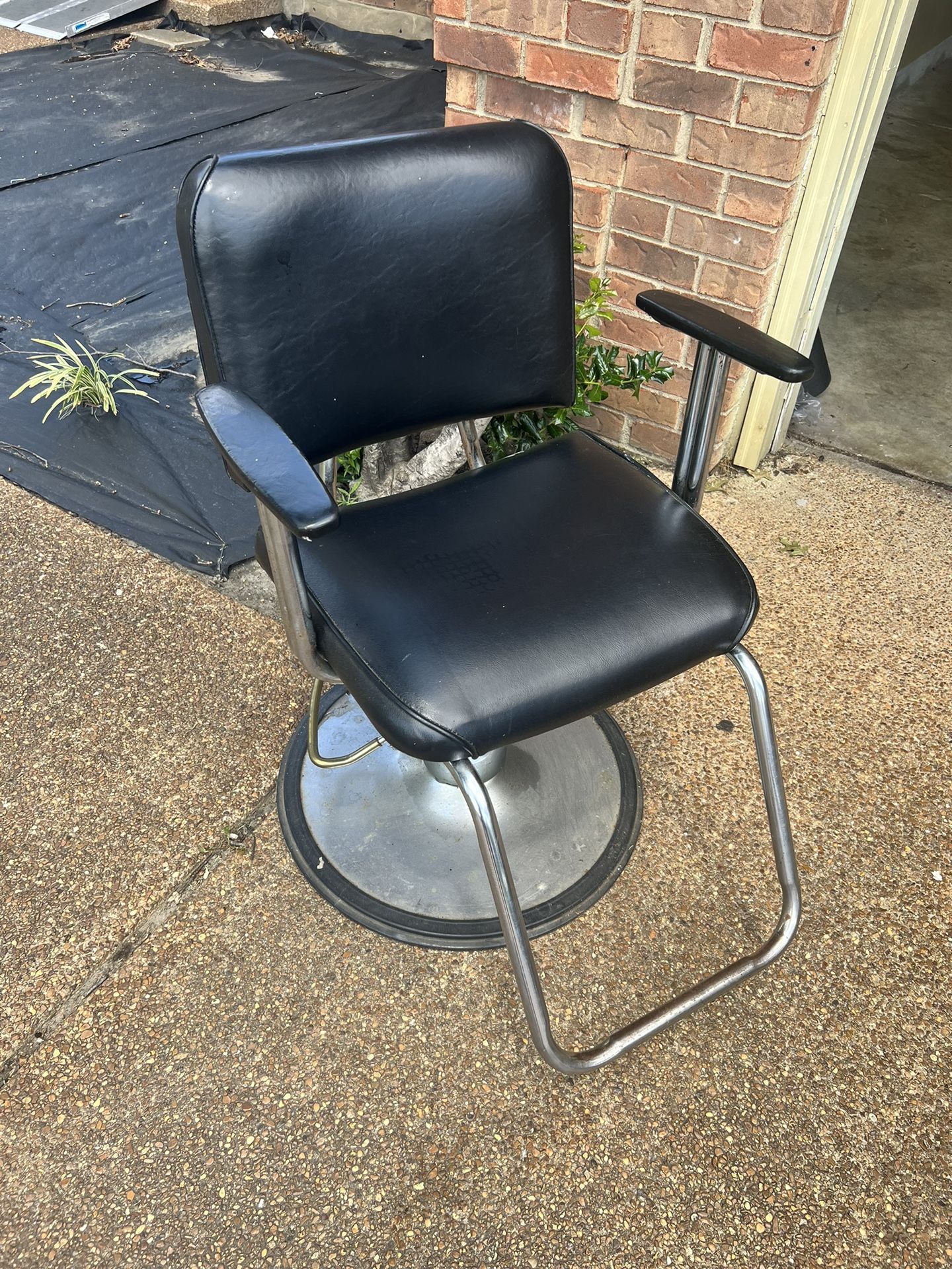 Salon Chair 