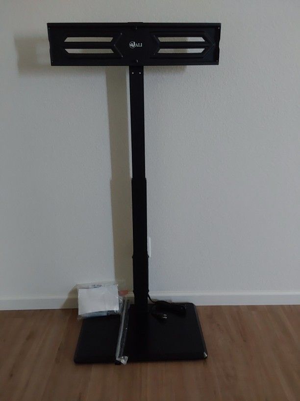Wali TV Stand