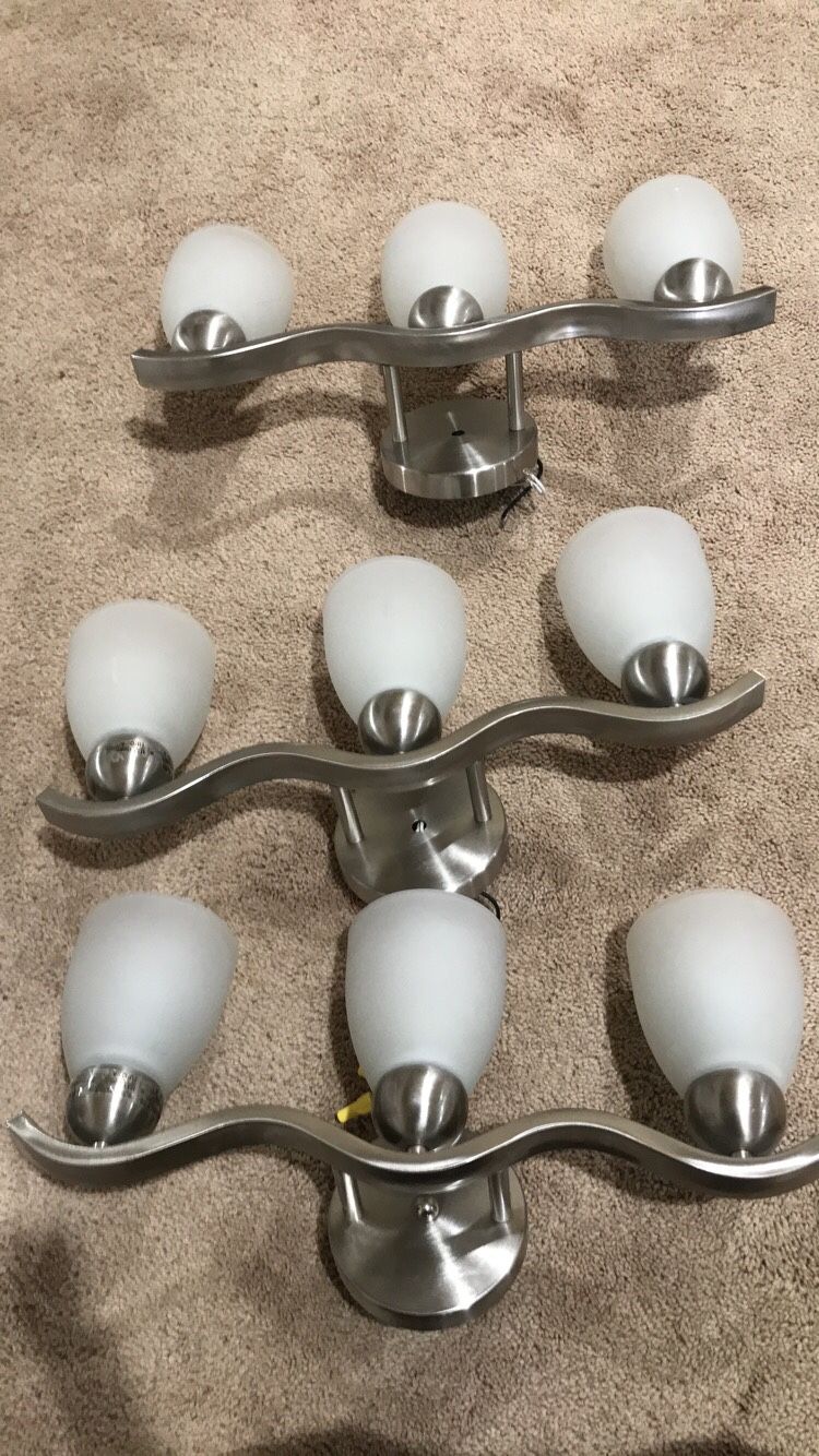 Bathroom lamps