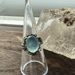 💙 Natural Aquamarine Ring - Vintage Floral Silver Setting 