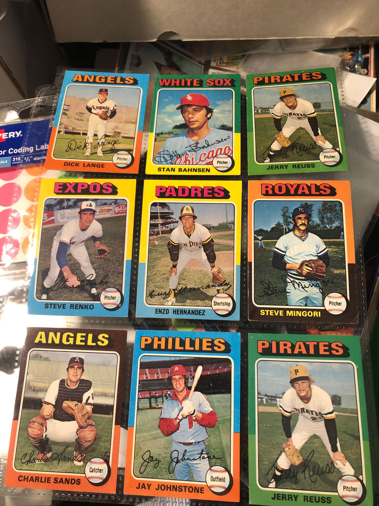 Beautiful 1975 topps baseball card lot #2 of 18 cards all for $4