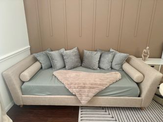 Modern daybed
