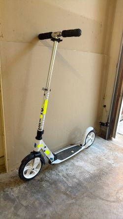 Like new Micro Classic White Scooter