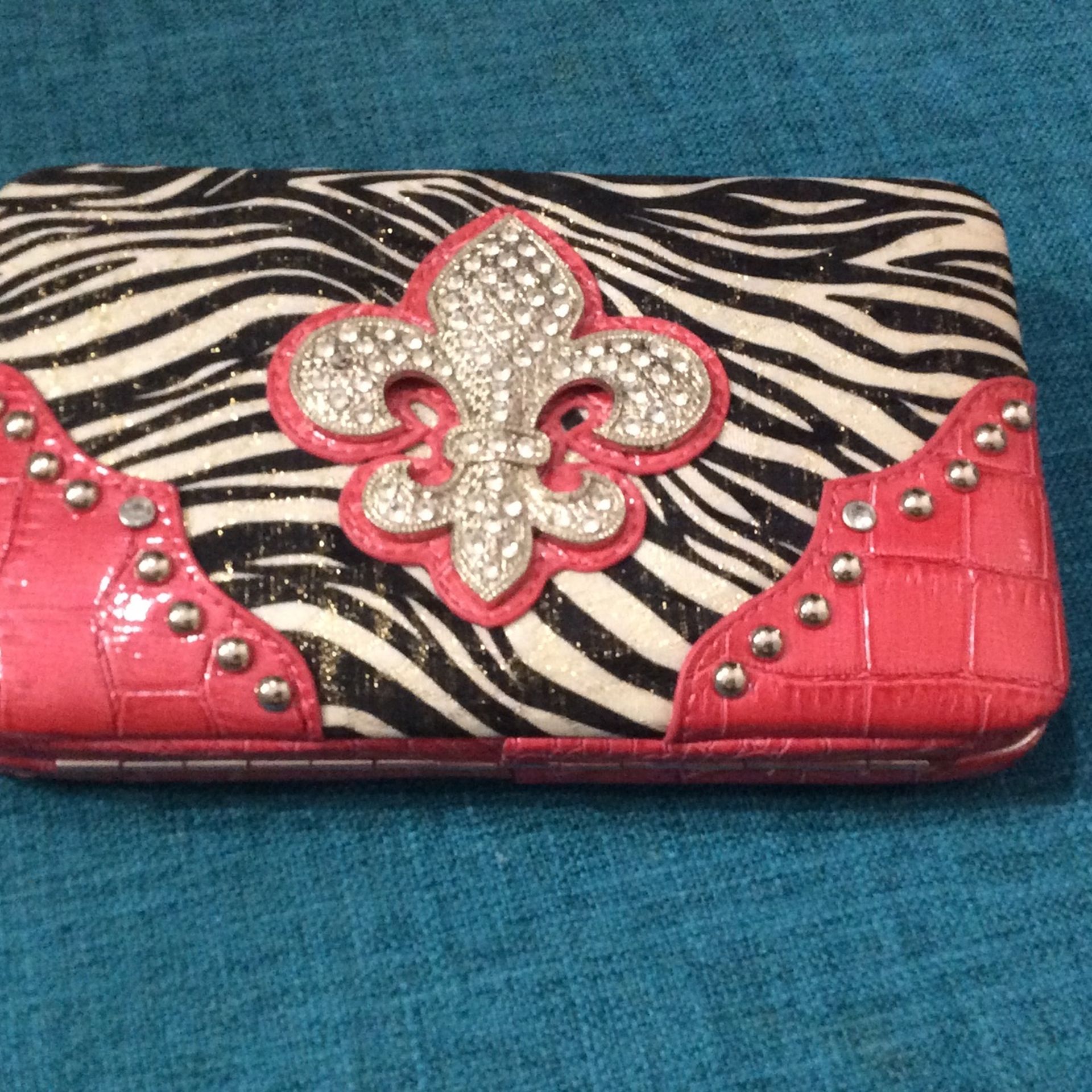 NWOT Glam Wallet/Clutch