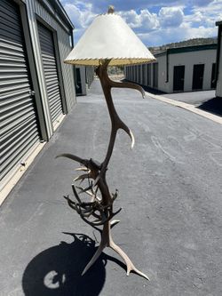 Antler Lamp With Glass Shelf