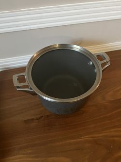 8 quart Calphalon stock pot Premier Space Saving line for Sale in