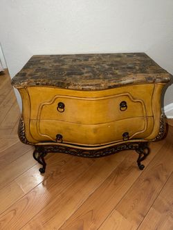 Baroque Bombe Nightstand with Marble Top