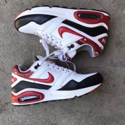 Rare Nike Air Max Navigate Valentine’s Day Edition