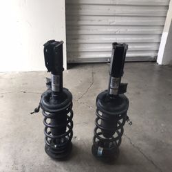 Front Shocks For A 2005 Chevy Equinox 