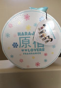 Harajuku lovers fragrance LIMITED HOLIDAY edition.