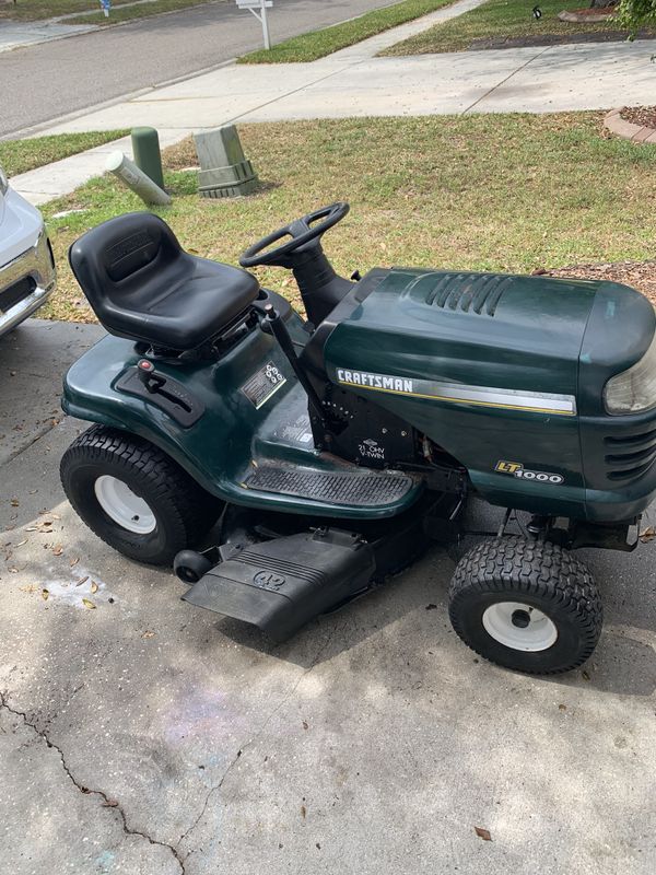 Craftsman lt1000 21hp vtwin riding lawn mower for Sale in Trinity, FL