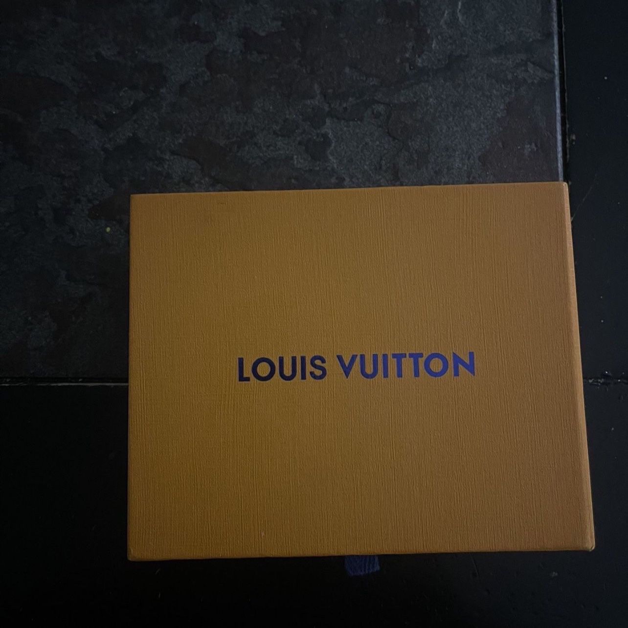 Louis Vuitton LV S-LOCK VERTICAL WEARABLE WALLET for Sale in San Francisco,  CA - OfferUp