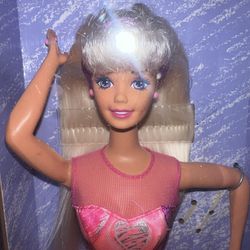 Vintage 1997 Special Edition Valentine Barbie Doll #17649 Mattel Pink Blonde
