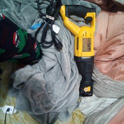 DeWalt 12 Amp Sazall