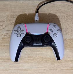 PS5 Controllers (Like New)