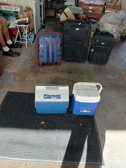 Igloo Playmate Cooler and Igloo Cooler Set
