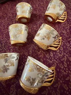 NIB 6 ANTIQUE TURKISH GREEK ARABIC COFFEE ESPRESSO CUPS GOLD ENGRAVED SET IN GOLD METAL BUTTERFLY SETTINGS