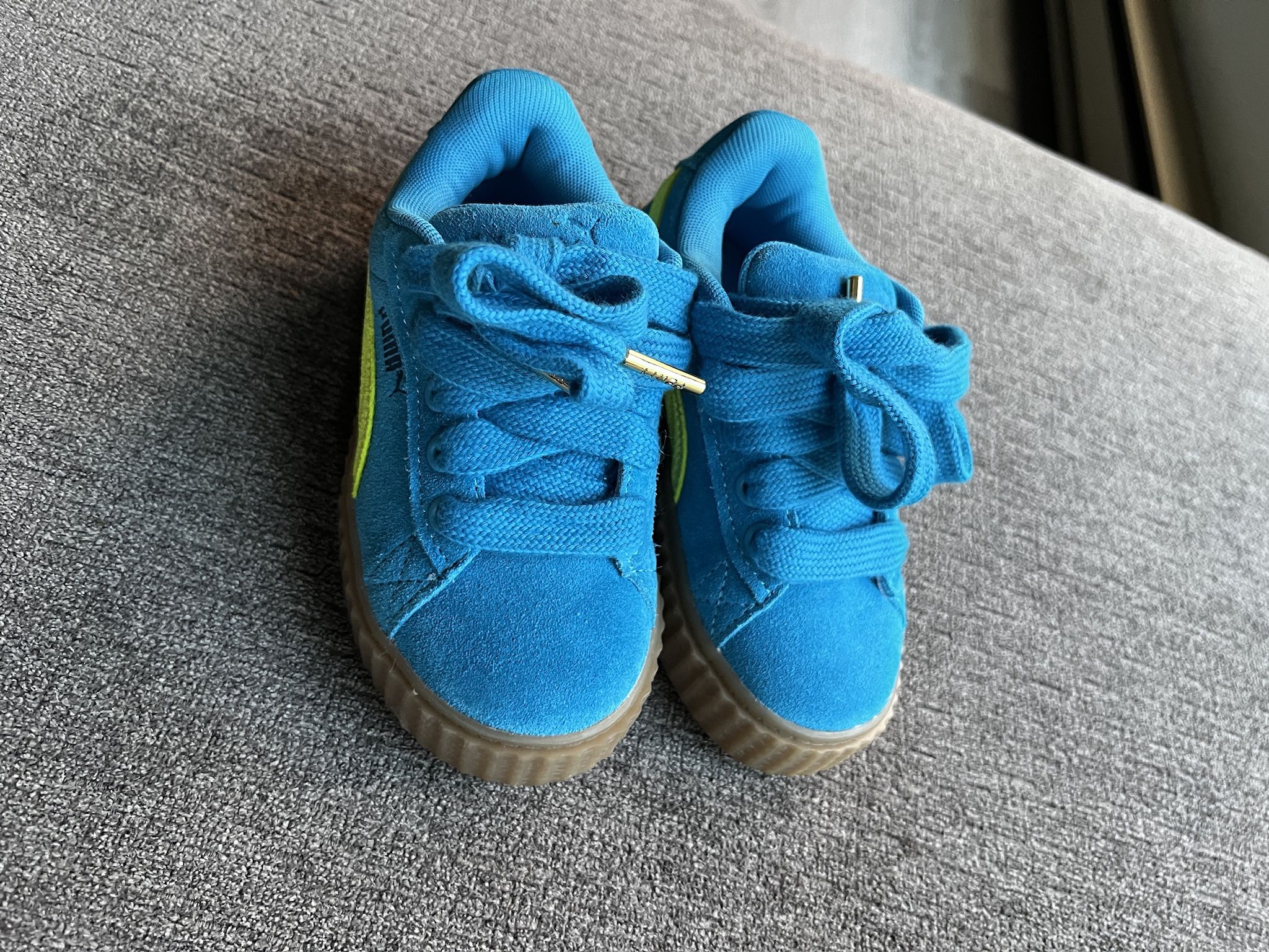 Toddler shoes 