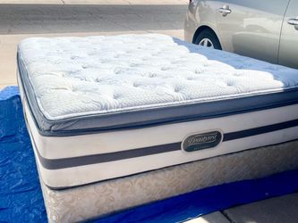 Nice Simmons Beautyrest Recharge Leah Luxury Firm 14” Pillow Top Queen Mattress
