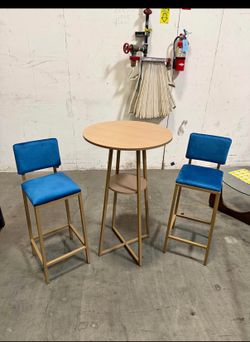 New 3 pcs Bar Table and Barstools Bar Chair Set