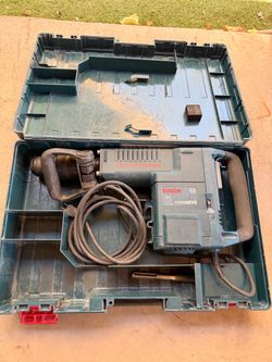 Bosch 14 Amp 1-9/16 in. Corded Variable Speed SDS-Max Concrete Demolition Hammer with Carrying Case