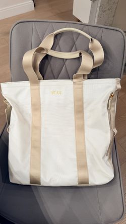 TUMI SPORT Essential North/South Tote