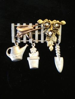Garden And Victorian Style Brooch Pins