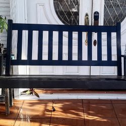 POLYWOOD Vineyard 2-person Black Recycled Plastic Outdoor Swing