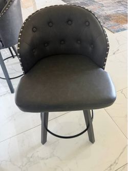 Grey countertops chair